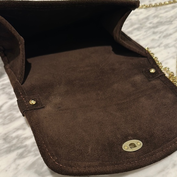 Redesigned/refurbished LV Crossbody Bag - Picture 2 of 6